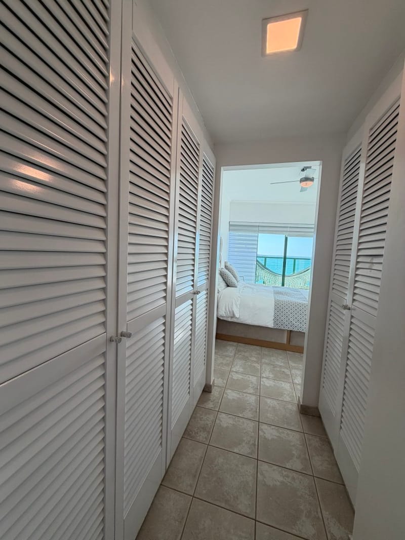 SALINAS COLON MIRAMAR: VENDO SUITE FRENTE AL MAR REMODELADA — foto 22