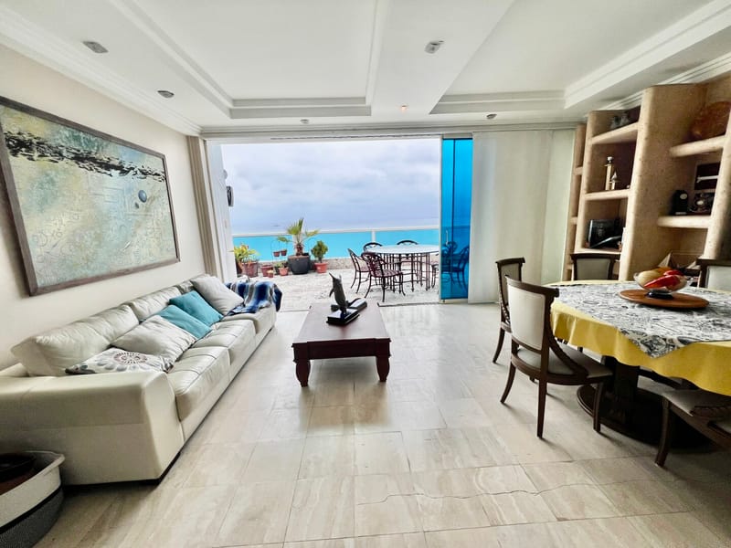 SAN LORENZO: STUNNING PENTHOUSE IN A BEACHFRONT BUILDING WITH A POOL — photo 2