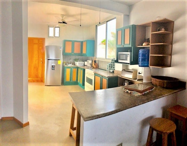 Stunning 3-Story Home with Pool in Capaes — foto 7