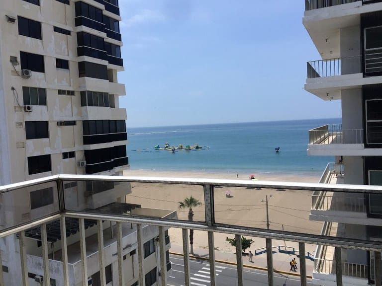 CHIPIPE:  AMPLIO DEPTO 4 DORMTS VISTA A 2 PLAYAS — foto 6