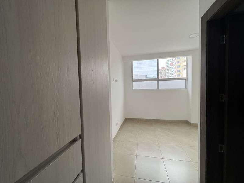 SIN AMOBLAR DEPARTAMENTO NUEVO EN ZONA EXCLUSIVA CERCA DEL MAR — foto 7