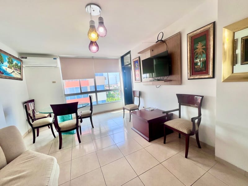 SAN LORENZO: GORGEOUS 2-Bedroom Apartment in a Beachfront Building with a Pool and Rooftop — photo 25