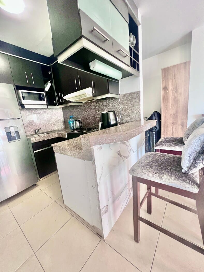 SAN LORENZO: GORGEOUS 2-Bedroom Apartment in a Beachfront Building with a Pool and Rooftop — photo 22