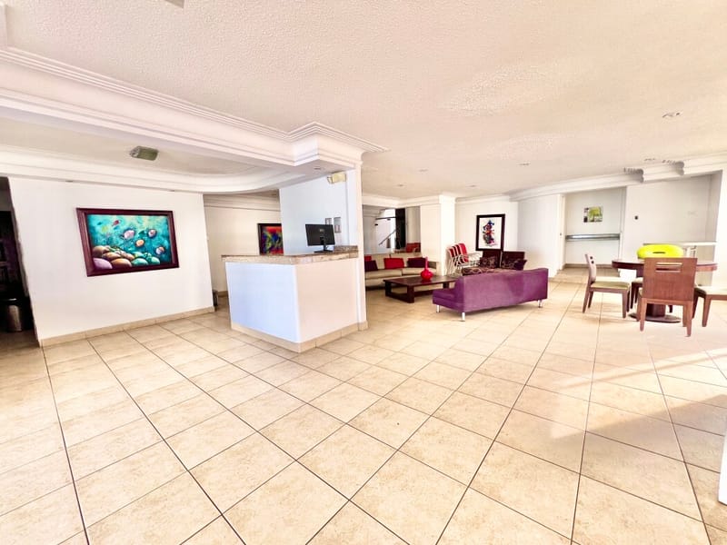 SPACIOUS 4-BEDROOM, 4-BATHROOM APARTMENT RIGHT ON THE BEACH — photo 30