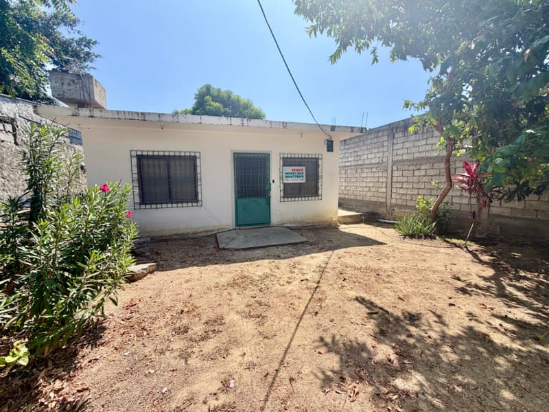 BALLENITA: VENDO CASA EN LA VIA SPONDYLUS DIAGONAL AL SHOPING — foto 3