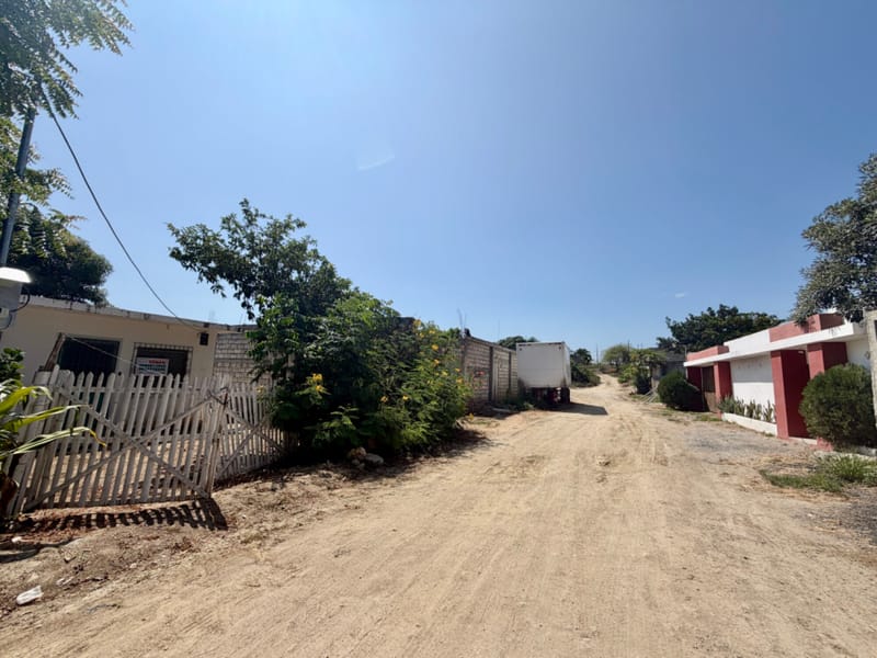 BALLENITA: VENDO CASA EN LA VIA SPONDYLUS DIAGONAL AL SHOPING — foto 9