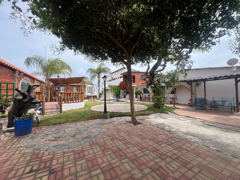 SALINAS BRISAS: SUITE WITH A SPECTACULAR COMMON AREA FEATURING A POOL — photo 17