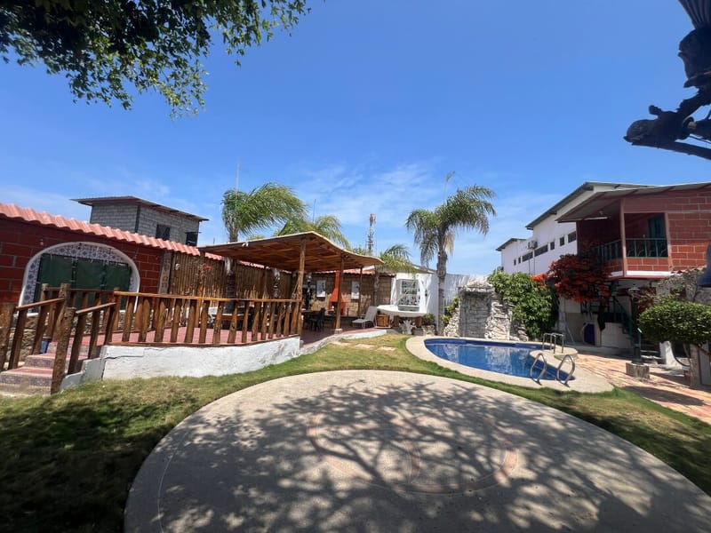 SALINAS BRISAS: SUITE WITH A SPECTACULAR COMMON AREA FEATURING A POOL — photo 26