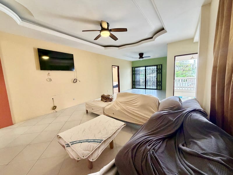 APARTMENT FOR RENT ON THE TOP FLOOR WITH 2 BALCONIES NEAR THE BEACH, 4 BLOCKS AWAY — photo 22
