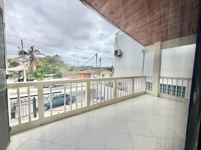 APARTMENT FOR RENT ON THE TOP FLOOR WITH 2 BALCONIES NEAR THE BEACH, 4 BLOCKS AWAY — photo 5