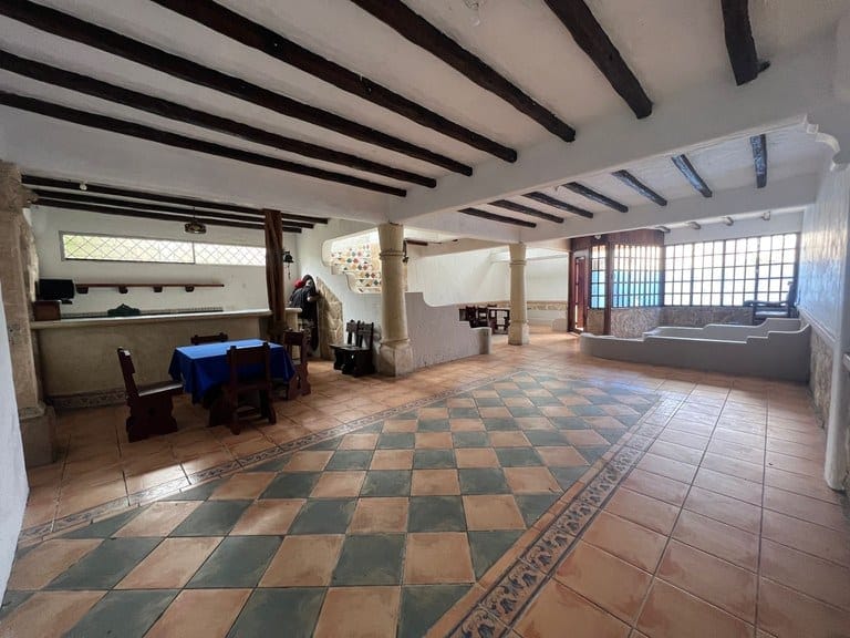 SALINAS: ÚNICA Y ESPECTACULAR CASA DE ARTE EN RENTA — foto 5