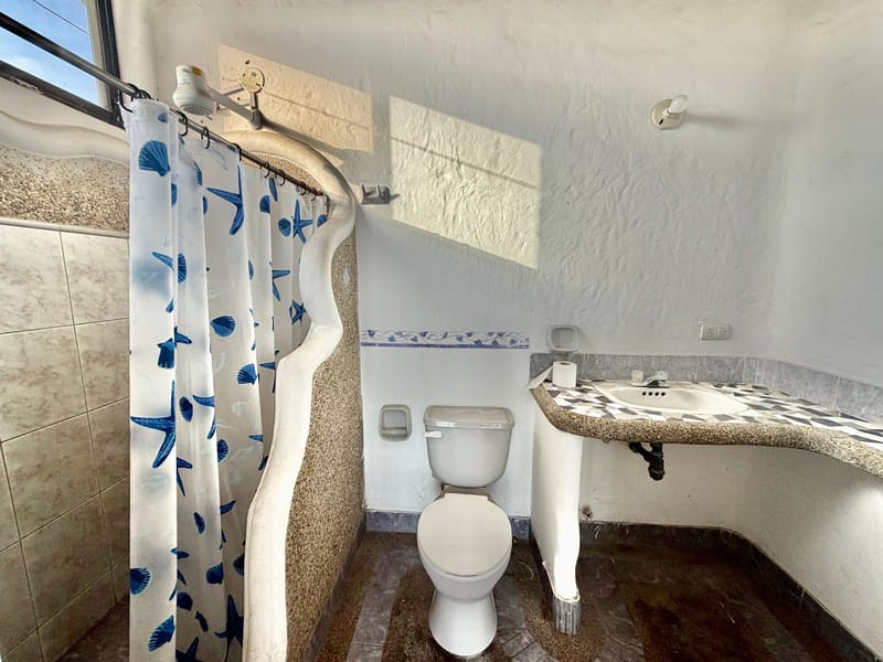 SALINAS: ÚNICA Y ESPECTACULAR CASA DE ARTE EN RENTA — foto 24