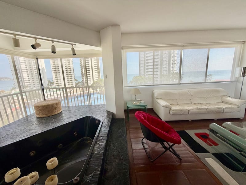ALQUILO EN SAN LORENZO CON VISTA AL MAR A UN TERRENO GIGANTE DEPTO CON PISCINA — foto 6