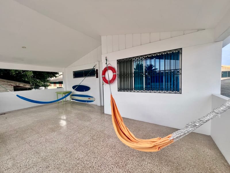 SAN LORENZO: REMODELADA 3D CASA CON SUITE CERCA DEL MAR 3 CUADRAS — foto 3