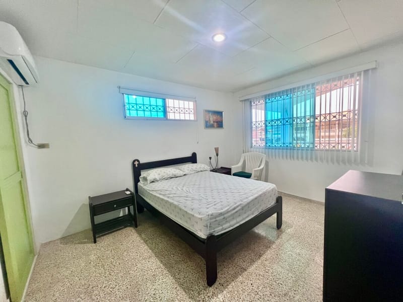 SAN LORENZO: REMODELADA 3D CASA CON SUITE CERCA DEL MAR 3 CUADRAS — foto 5