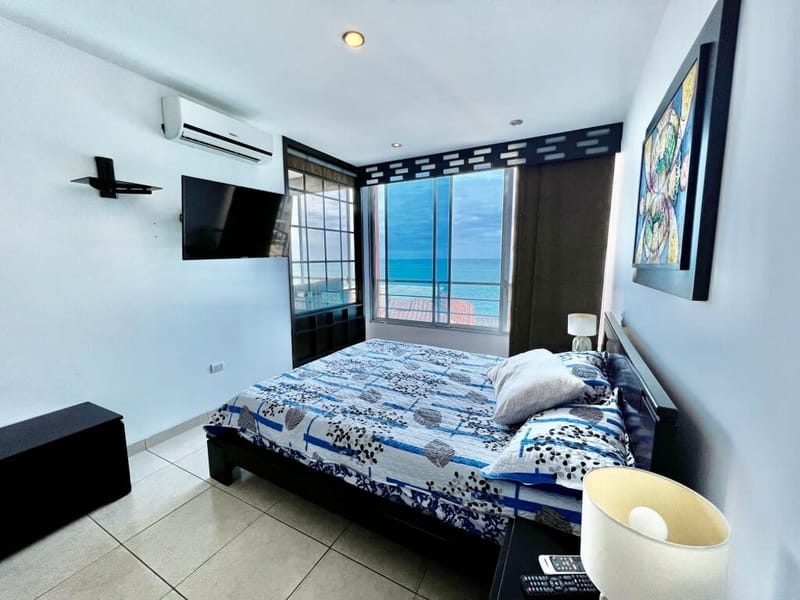 SAN LORENZO: GORGEOUS BEACHFRONT APARTMENT WITH A POOL — photo 7