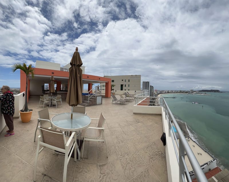 SAN LORENZO: GORGEOUS BEACHFRONT APARTMENT WITH A POOL — photo 21