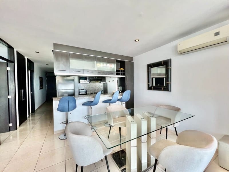 SAN LORENZO: GORGEOUS BEACHFRONT APARTMENT WITH A POOL — photo 3