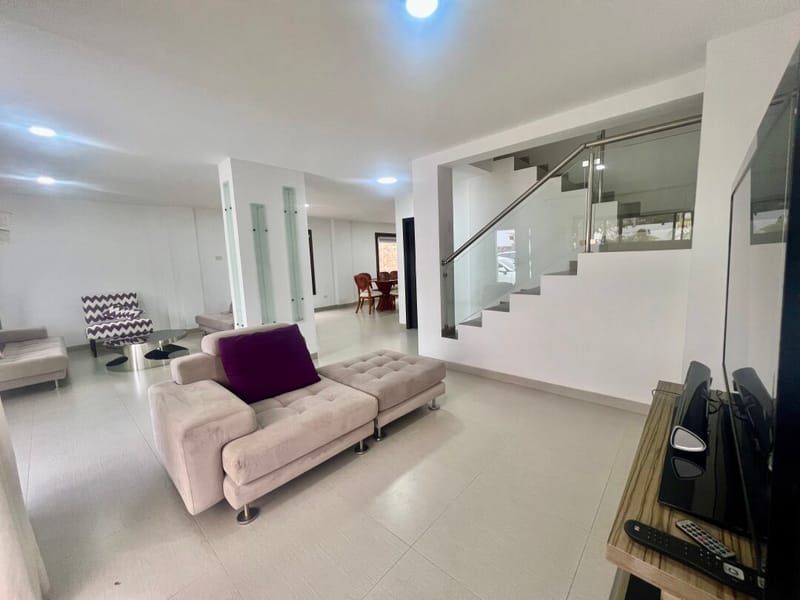 Modern 2-Story Home in a Gated Community with a Pool in Nautilus, Salinas — photo 20