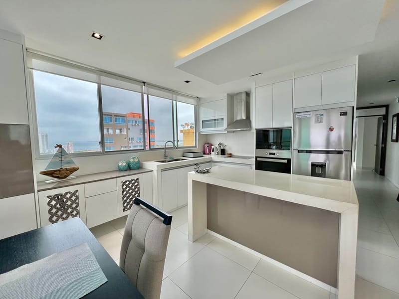 SALINAS: BEAUTIFUL 2/3-BEDROOM OCEANFRONT APARTMENT WITH POOL — photo 11