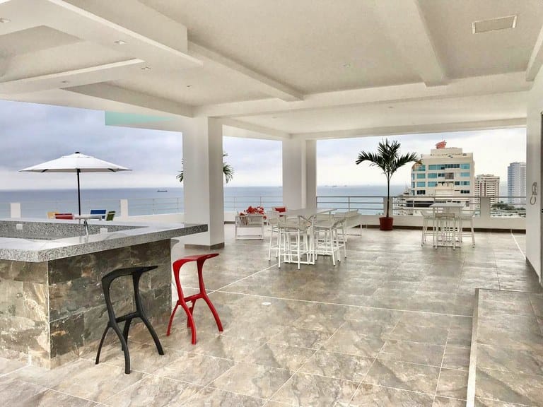 SALINAS: BEAUTIFUL 2/3-BEDROOM OCEANFRONT APARTMENT WITH POOL — photo 13