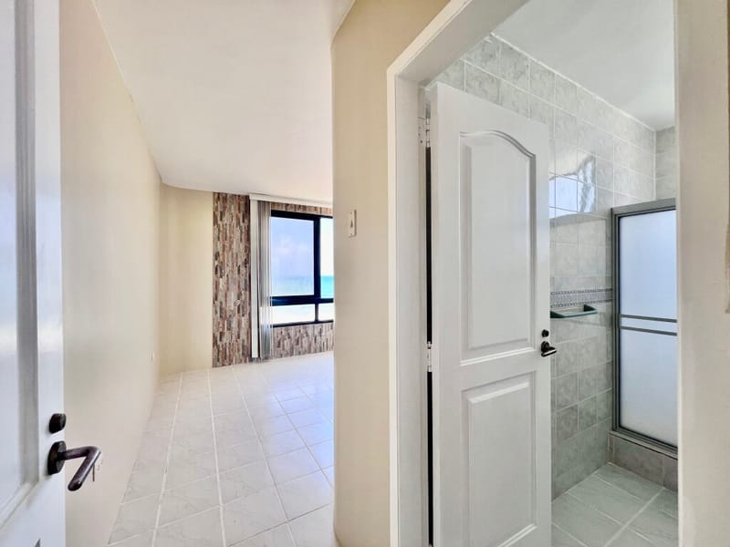 PUNTA CARNERO: DIVINO DEPARTAMENTO FRENTE AL MAR  — foto 7