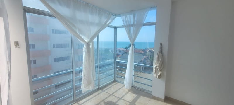 GOLD COAST: GATED OCEANFRONT COMMUNITY WITH A SWIMMING POOL — photo 18