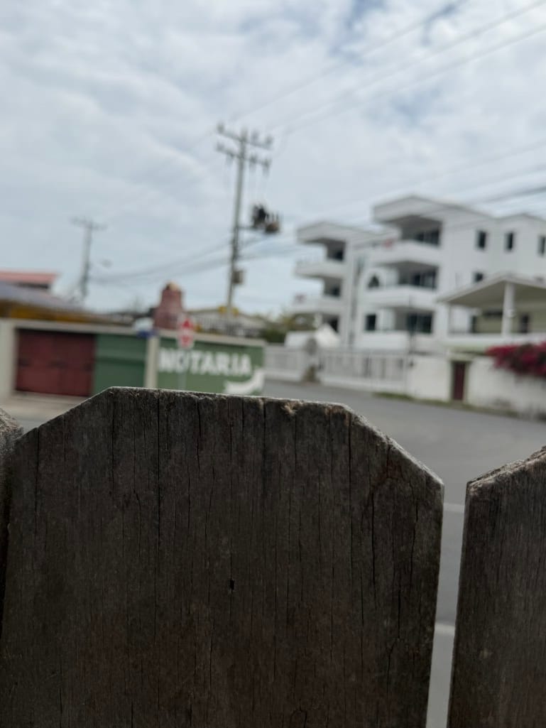 SAN LORENZO: CASA A 2 CALLES DEL MAR — foto 25