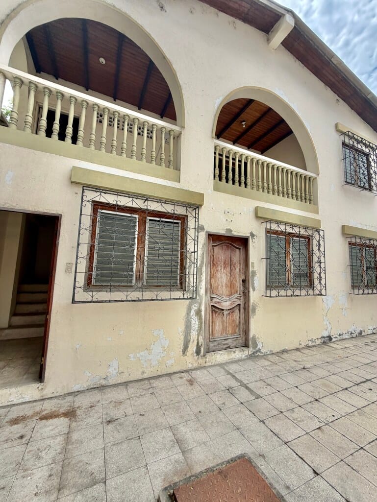 SAN LORENZO: CASA A 2 CALLES DEL MAR — foto 27