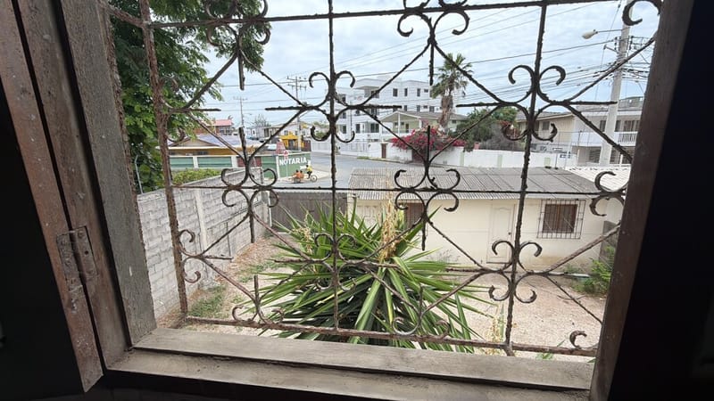 SAN LORENZO: CASA A 2 CALLES DEL MAR — foto 17