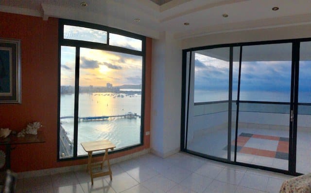 PENTHOUSE FOR RENT WITH PANORAMIC VIEWS AND OCEANFRONT LOCATION — photo 2