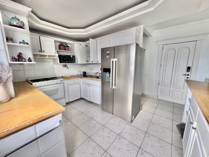PENTHOUSE FOR RENT WITH PANORAMIC VIEWS AND OCEANFRONT LOCATION — photo 14