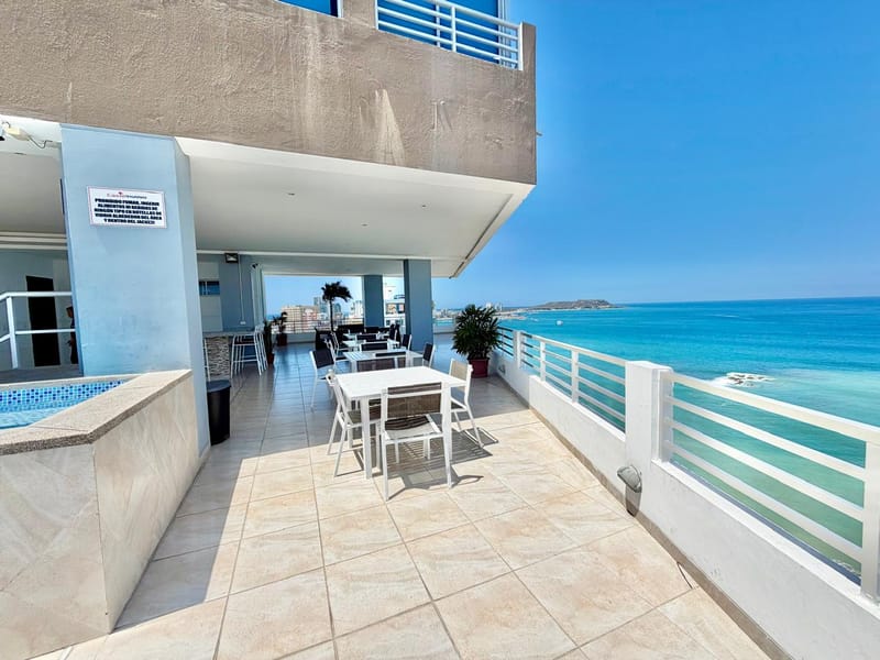 STARTING IN SAN LORENZO: IN A BUILDING FACING THE OCEAN WITH PARKING  — photo 30