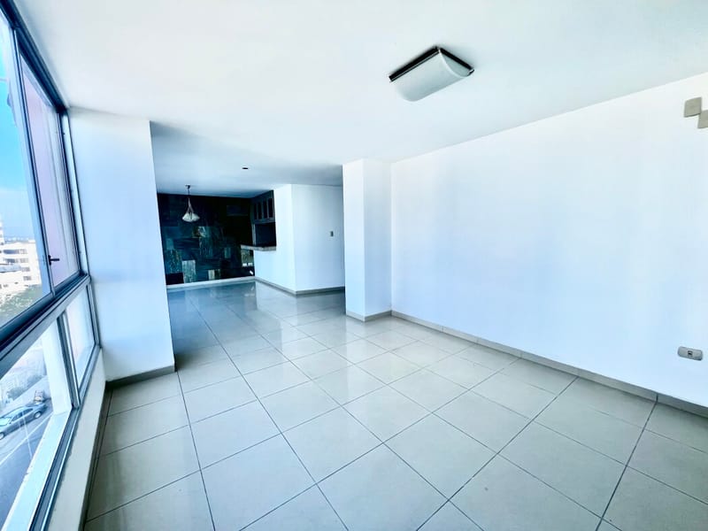 SAN LORENZO: 4-BEDROOM OCEANFRONT APARTMENT WITH POOL AND ROOFTOP — photo 18