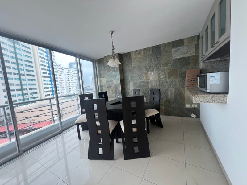 SAN LORENZO: 4-BEDROOM OCEANFRONT APARTMENT WITH POOL AND ROOFTOP — photo 3