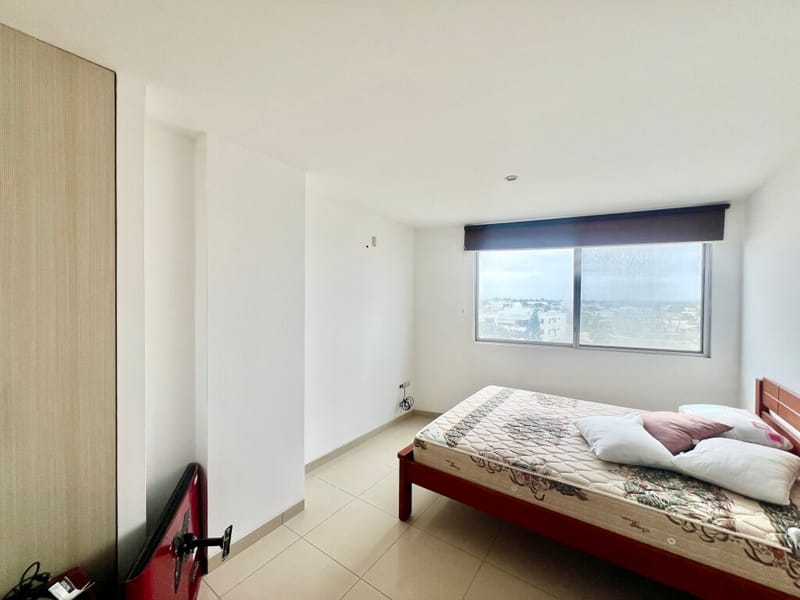 SAN LORENZO: 4-BEDROOM OCEANFRONT APARTMENT WITH POOL AND ROOFTOP — photo 16