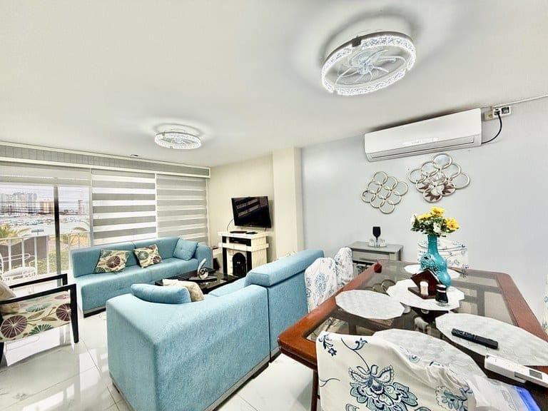 BEACHFRONT APARTMENT FOR RENT — photo 3