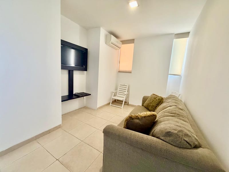 SAN LORENZO: OCEANFRONT CORNER UNIT WITH POOL AND ROOFTOP — photo 14