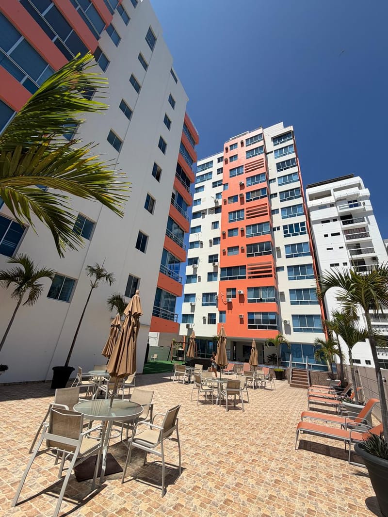 SAN LORENZO: OCEANFRONT CORNER UNIT WITH POOL AND ROOFTOP — photo 30
