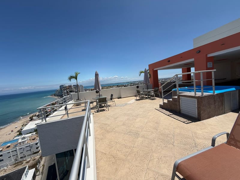 SAN LORENZO: OCEANFRONT CORNER UNIT WITH POOL AND ROOFTOP — photo 19