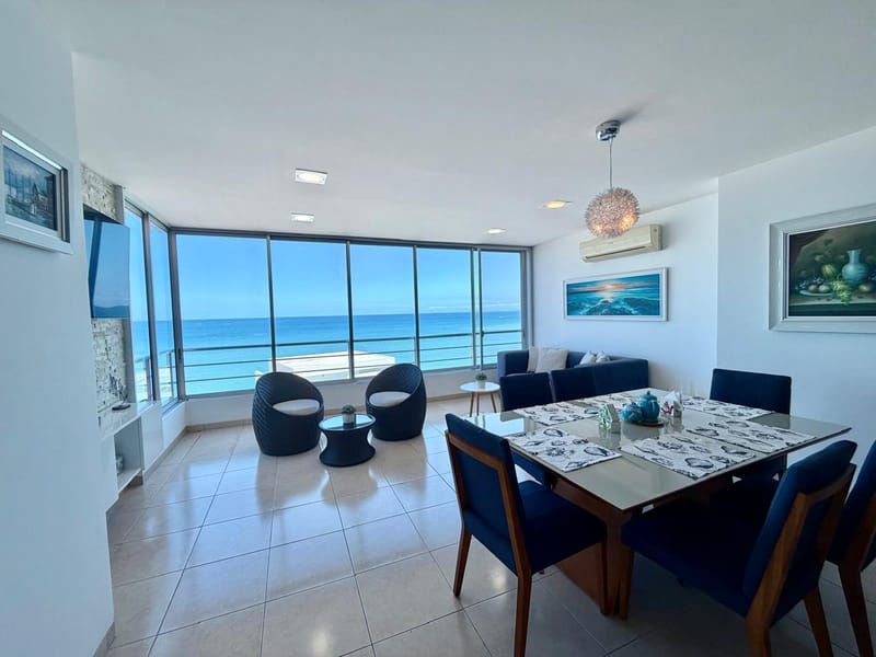 SAN LORENZO: OCEANFRONT CORNER UNIT WITH POOL AND ROOFTOP — photo 5