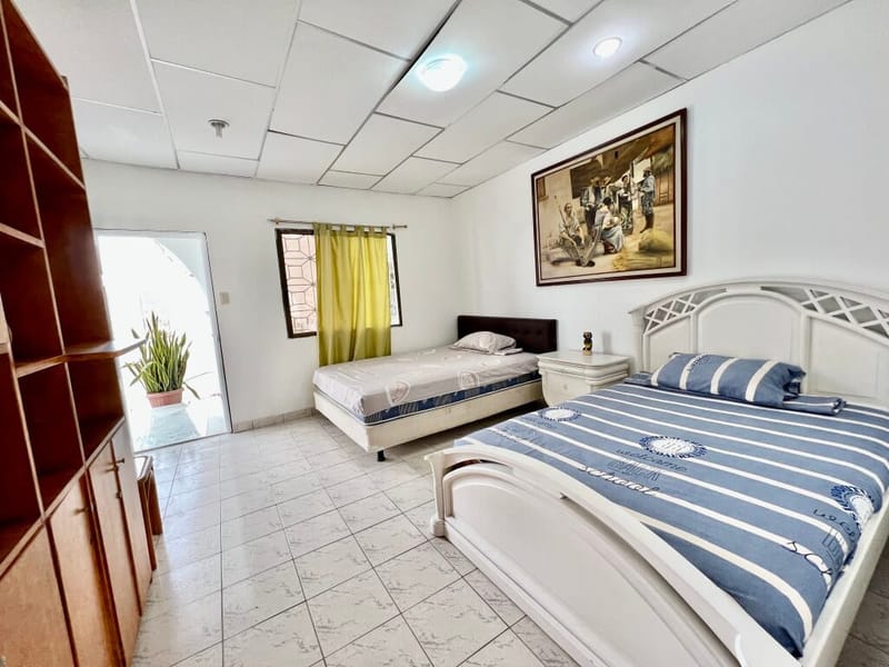 MILINA-SALINAS: INMENSA CASA 5/6 CON PISCINA Y JACUZZI A 3 CUADRAS DEL MAR — foto 27