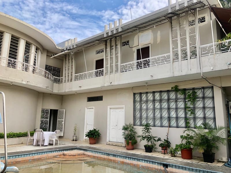 URDESA: CINCO PROPIEDADES EN UNA!!! HERMOSA CASA ART DECO EN AV COMERCIAL — foto 13