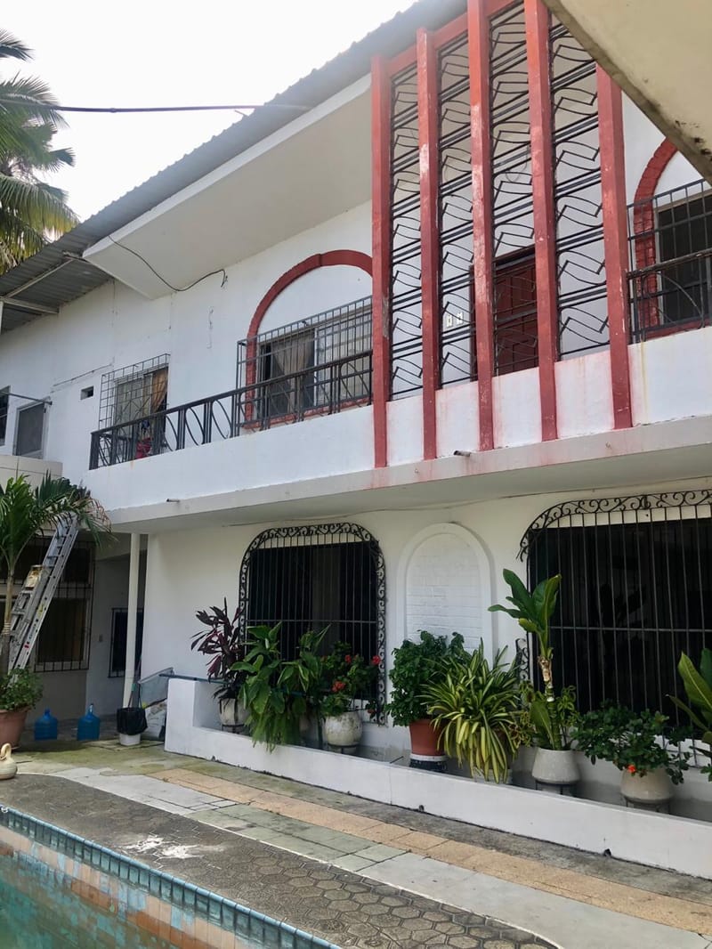 URDESA: CINCO PROPIEDADES EN UNA!!! HERMOSA CASA ART DECO EN AV COMERCIAL — foto 10