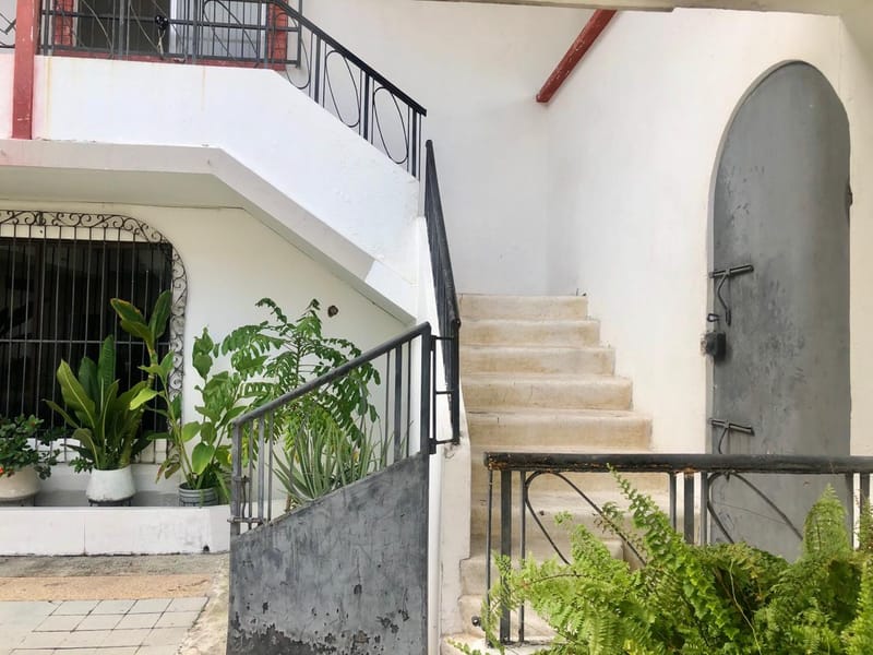 URDESA: CINCO PROPIEDADES EN UNA!!! HERMOSA CASA ART DECO EN AV COMERCIAL — foto 12