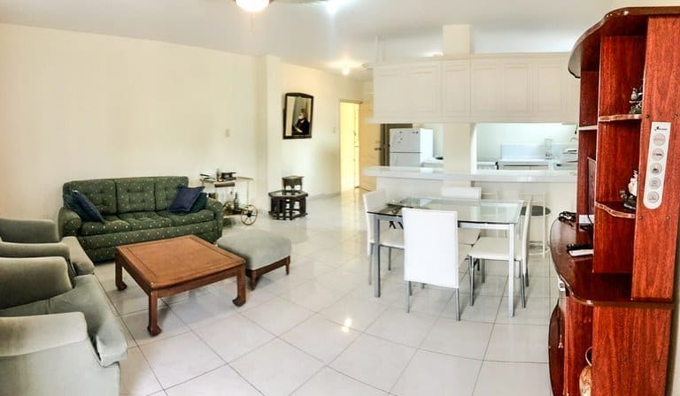 ALQUILO AMPLIA Y COMPLETA SUITE CERCA DEL MAR — foto 3