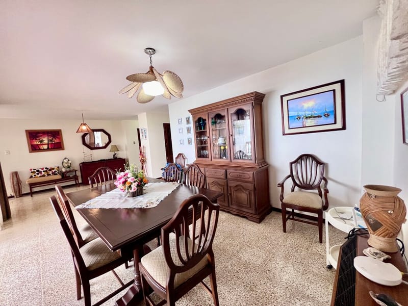 SPACIOUS, COMFORTABLE, AND FULLY EQUIPPED CHIPIPE — photo 8