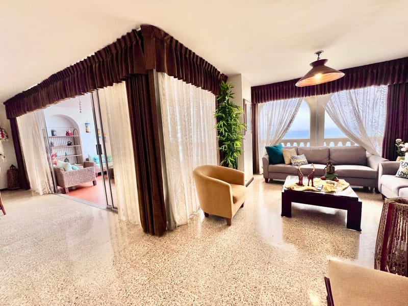 SPACIOUS, COMFORTABLE, AND FULLY EQUIPPED CHIPIPE — photo 2