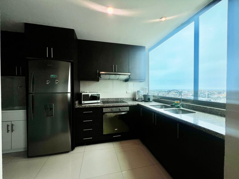 Oceanfront Condo 2 Bed/2 Bath with Double View in Salinas Pier — foto 4