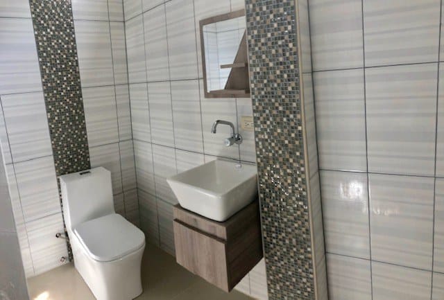 BRAND-NEW HOUSE NEAR SUPERMAXI — photo 8